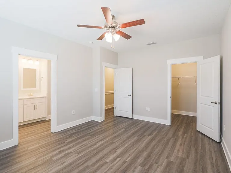 328 Date Palm Ln — Photo 15