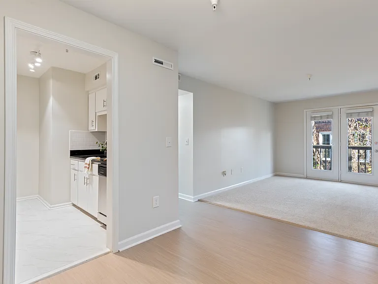 110 Acklen Park Dr #103 — Photo 8