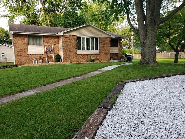 241 N Arseneau Rd photo 1