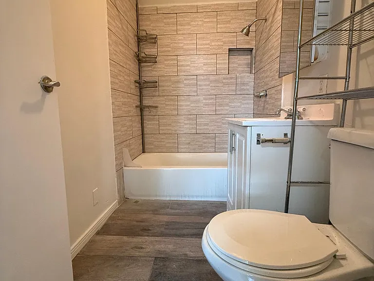 4014 W Commonwealth Ave #D — Photo 8