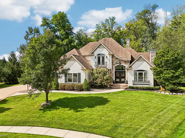 6010 Ravine Woods Dr, Medina, OH 44256