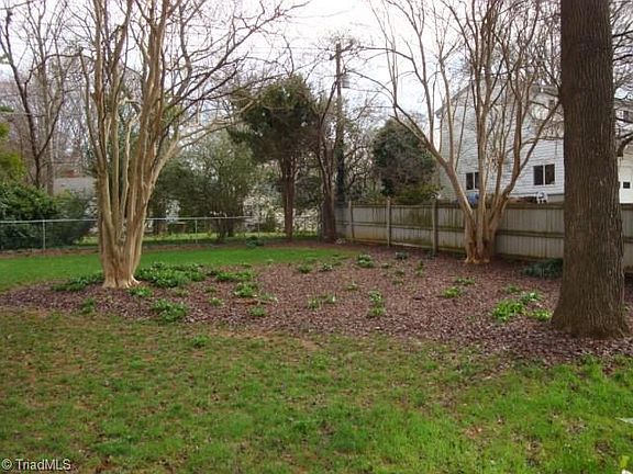 3rd image of 1406 Quail Dr