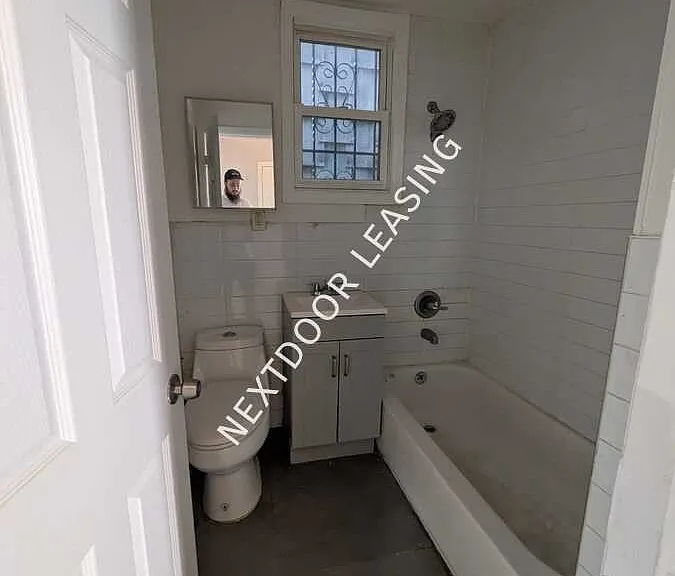 200 Bergen Ave #1M — Photo 3