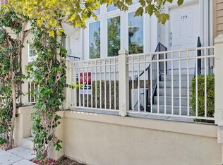 125 Laurel Grove Ln, San Jose, CA 95126