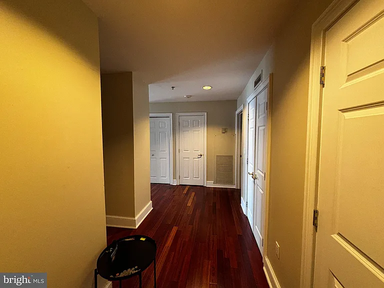 1500 Chestnut St #11A — Photo 1