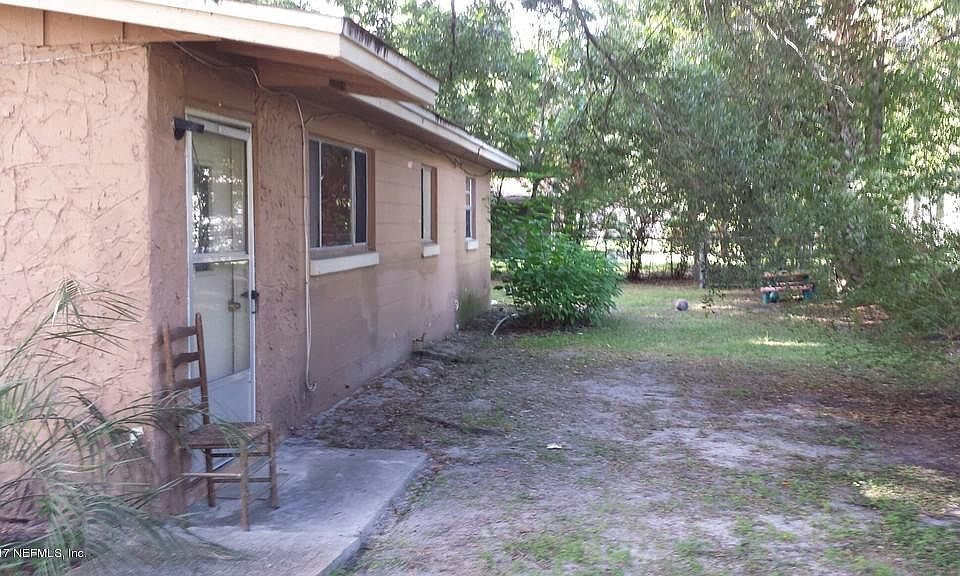 2nd image of 6856 Miss Muffet Ln N