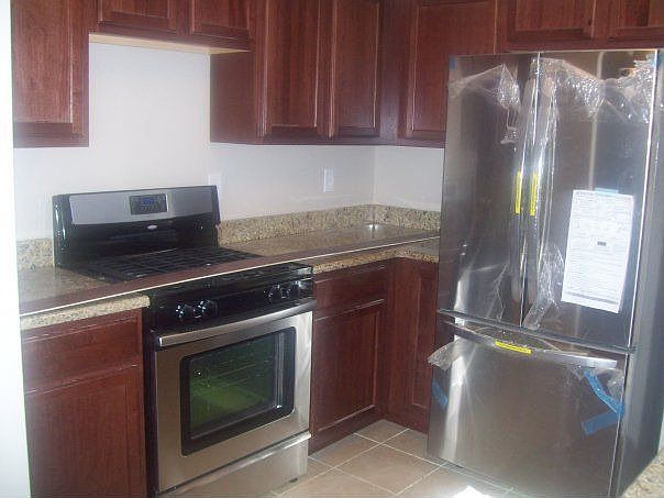 2nd image of 417 S Minerva Ave