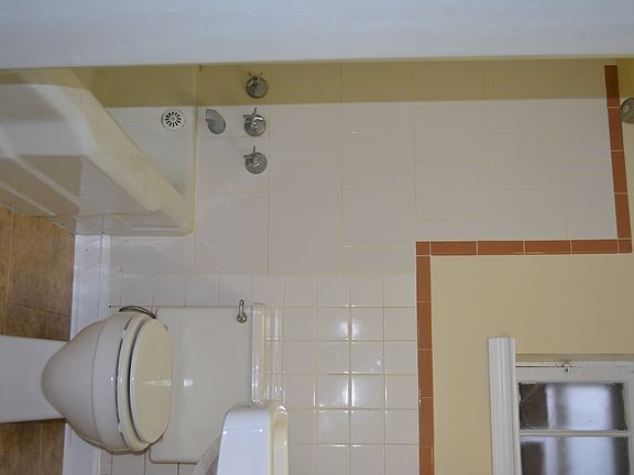 Full Bath