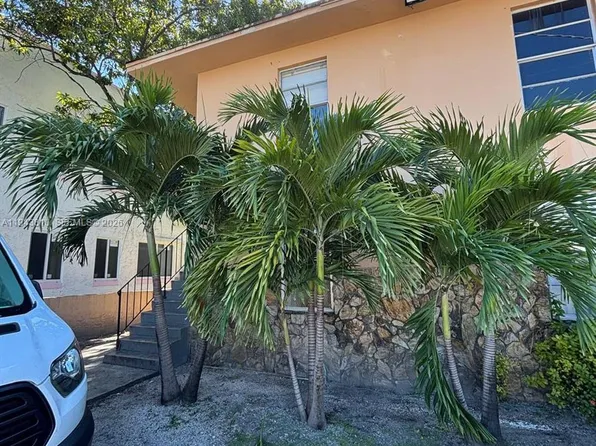 1320 SW 6th St APT 4, Miami, FL 33135