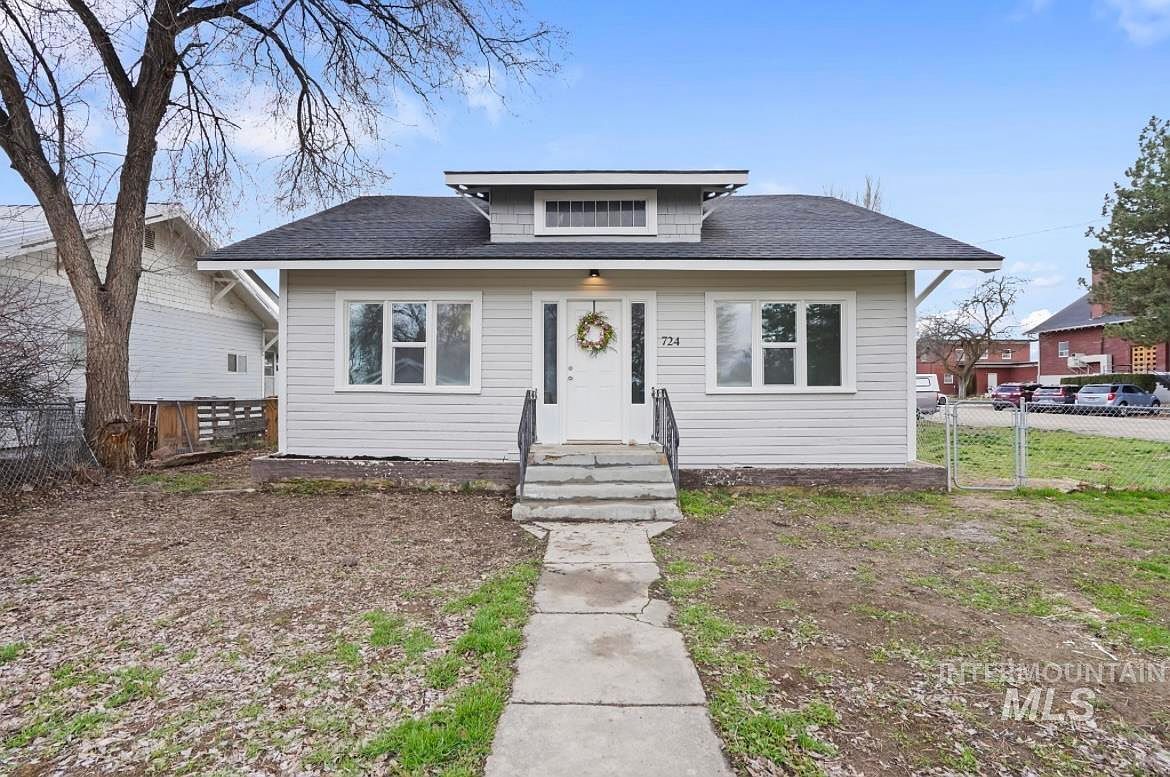 724 & 7241/2 15th Ave S, Nampa, ID 83651 Zillow