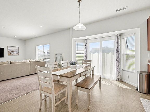 5th image of 2343 Slaney Ln