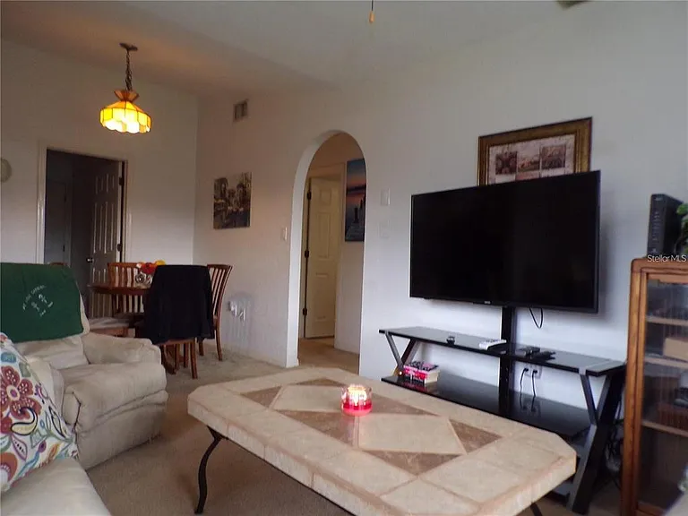 1011 Tropical Ave NW — Photo 5