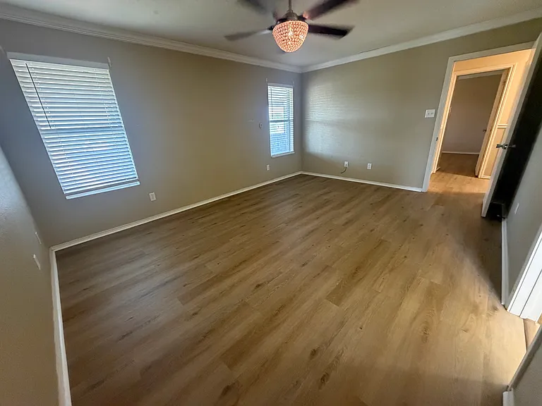 3505 Lakecrest Dr — Photo 16