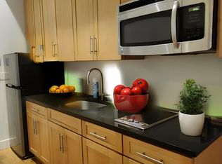 24 Cook St APT 1C, Brooklyn, NY 11206