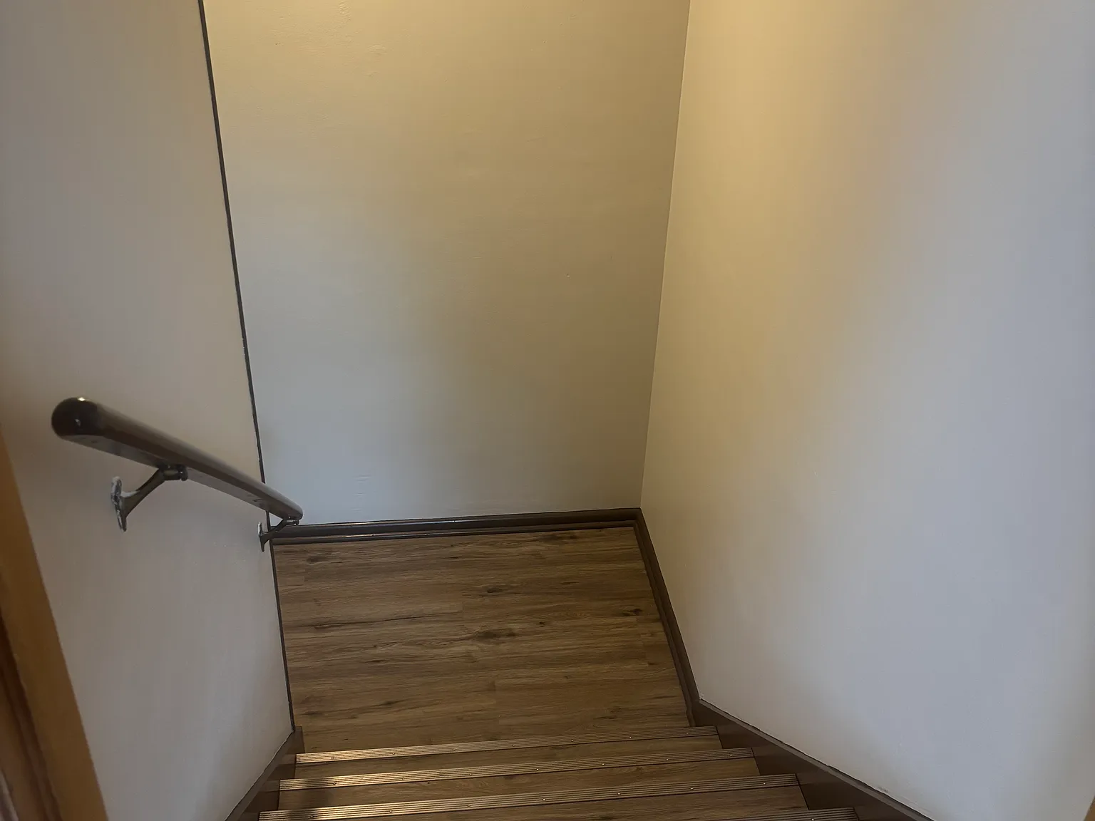 2 bed, 716 sqft, $1,600 — Photo 3