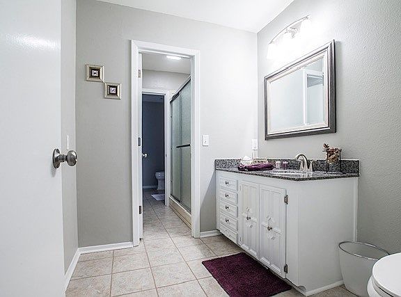 2nd image of 19 Mellor Ln