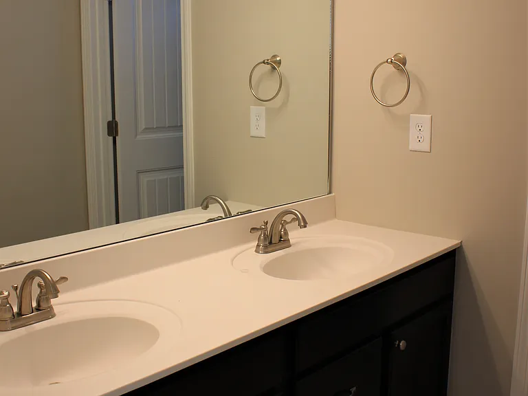 Full Bathroom on the 2nd floor