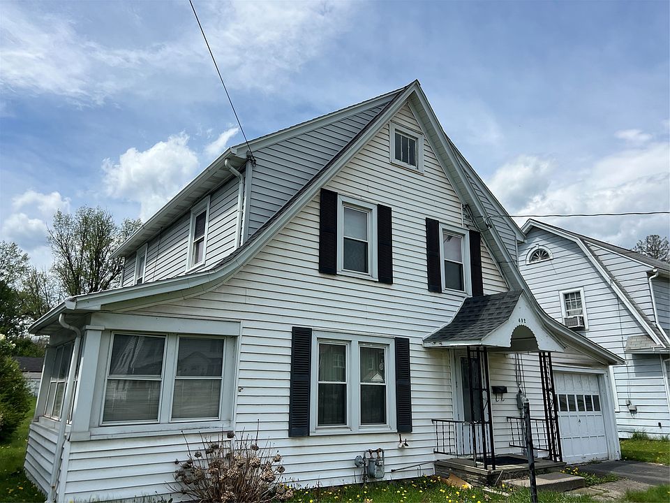1st image of 492 Riverside Dr