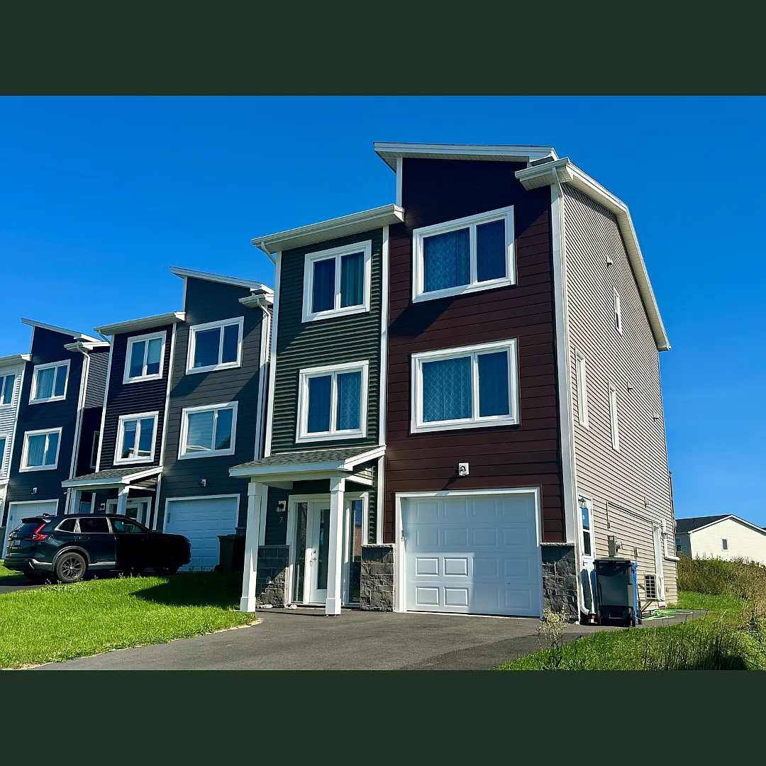 3 bed, 2.5 bath, 2508 sqft, $2,900 — Photo 1