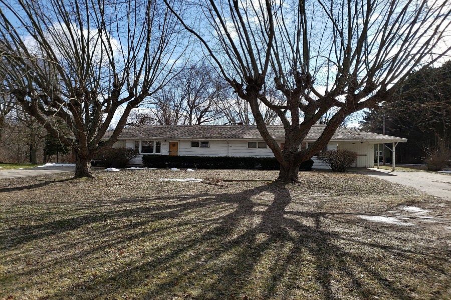 1st image of 2040 W Marquette Woods Rd