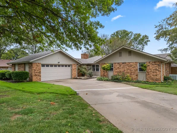 4607 Rolling Hills Dr, Bartlesville, OK 74006