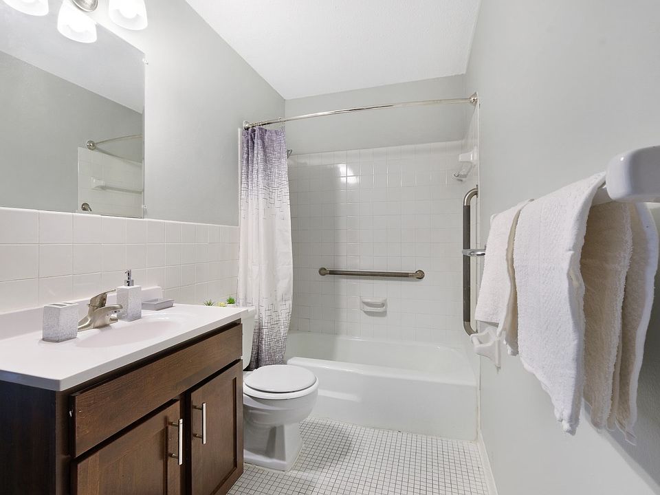 Valley Place Apartments 7201 36th Ave N Crystal MN Zillow