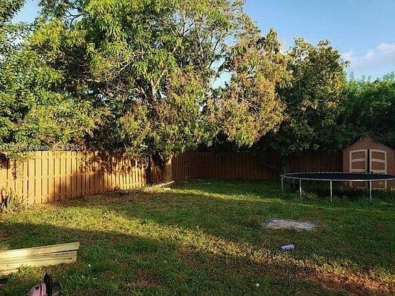 5th image of 1241 NE 141st St