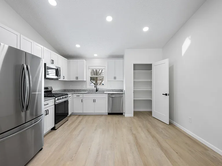 4519-4523 S Arlington Rd #4521 — Photo 18