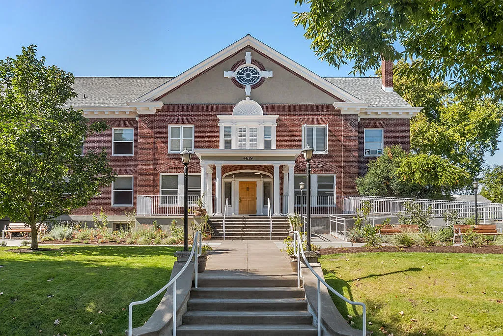 Patton Home — Photo 1