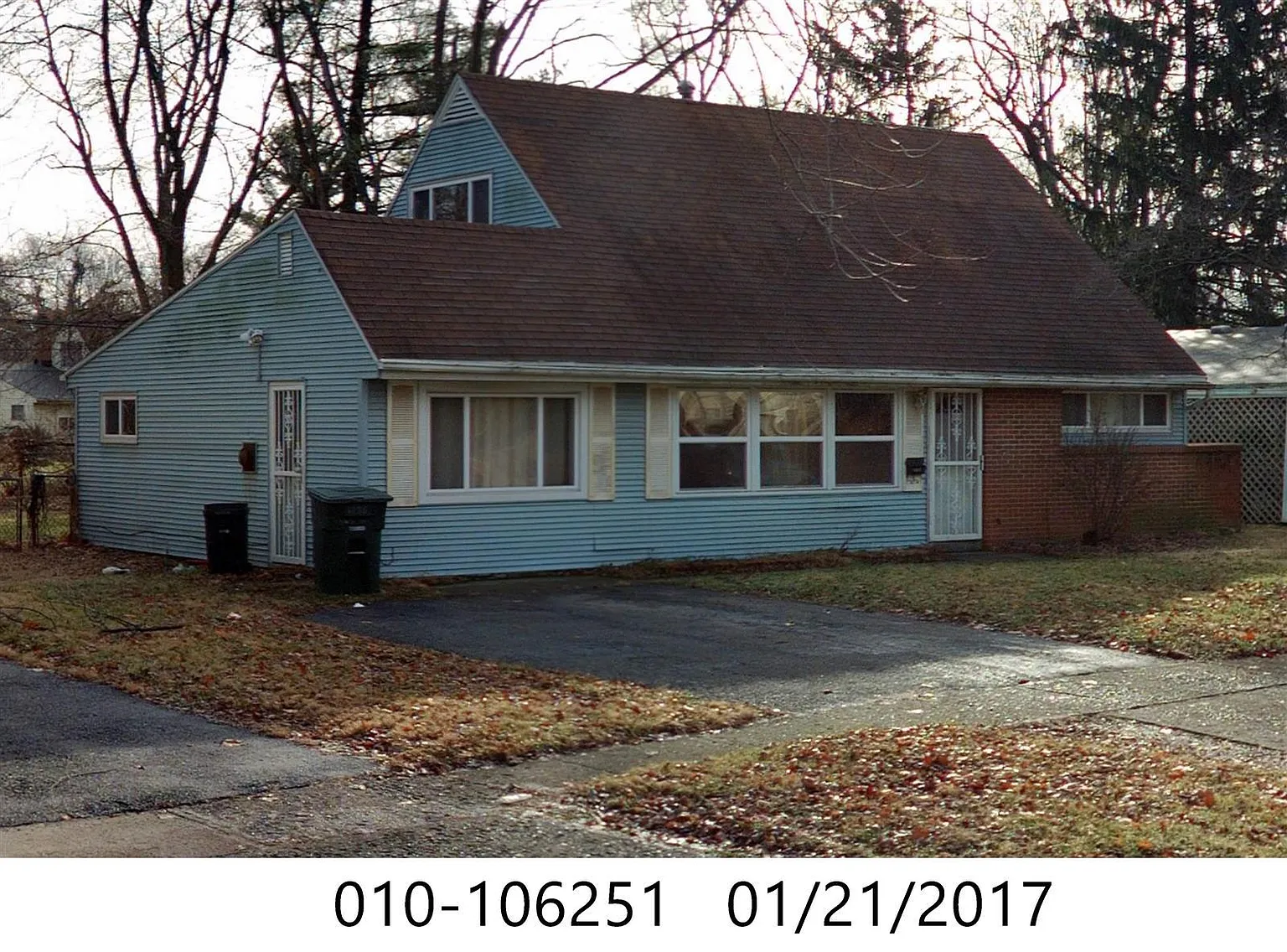 1636 Simpson Dr photo 1