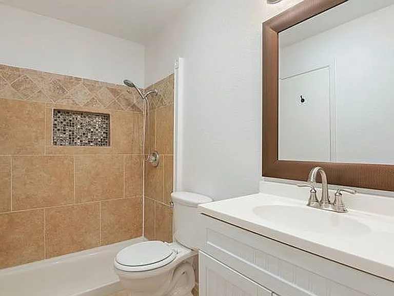 8412 Clear Mdw — Photo 16
