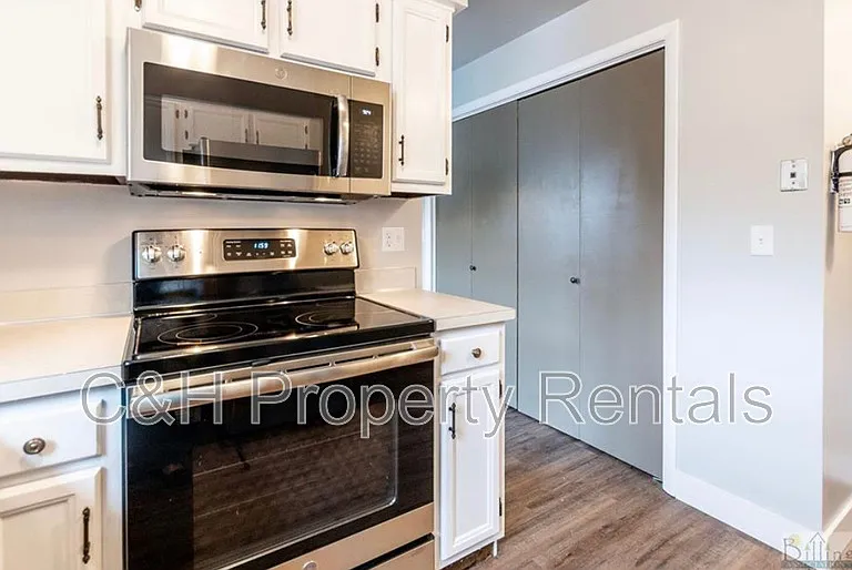 2119 8th Ave N #3 — Photo 12