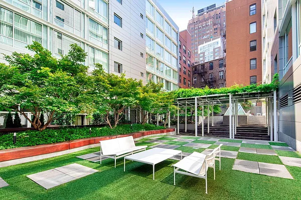 Sold by Compass | media 10