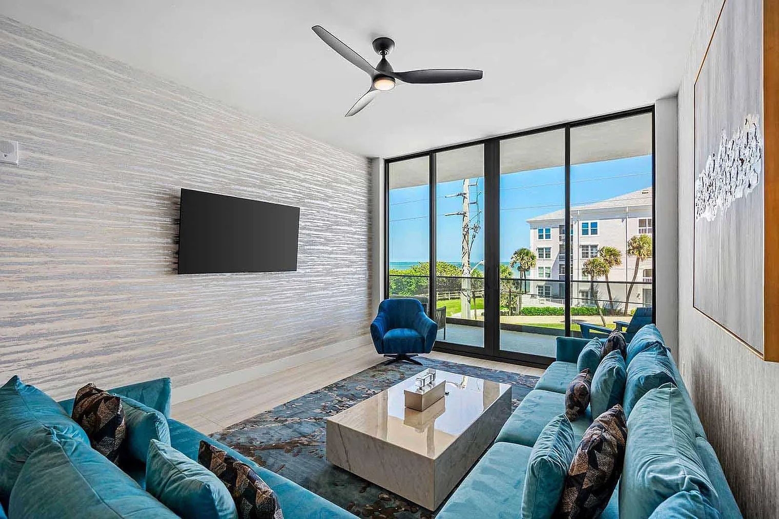 3 bed, 3.0 bath, 2012 sqft, $6,346 — Photo 2