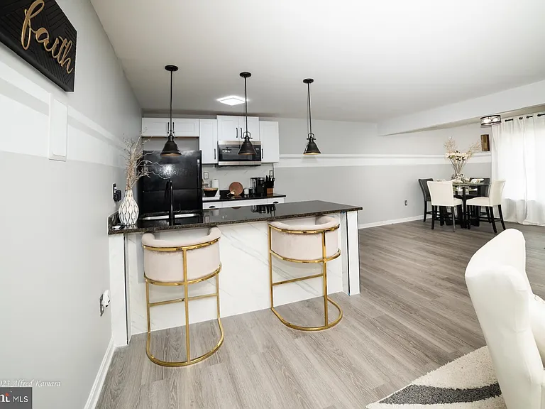 1049 Coriander Ln — Photo 10