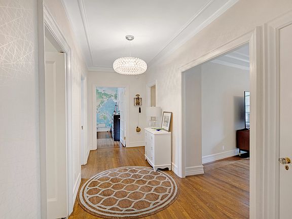 3rd image of 230 W 105th St APT 3B