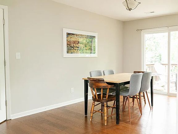 5th image of 15 Woodstock Ln #A