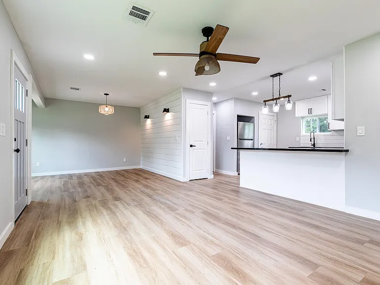 9529 Fairland Dr — Photo 3
