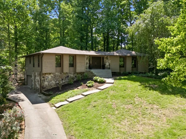 302 Saint Andrews Dr, Knoxville, TN 37934