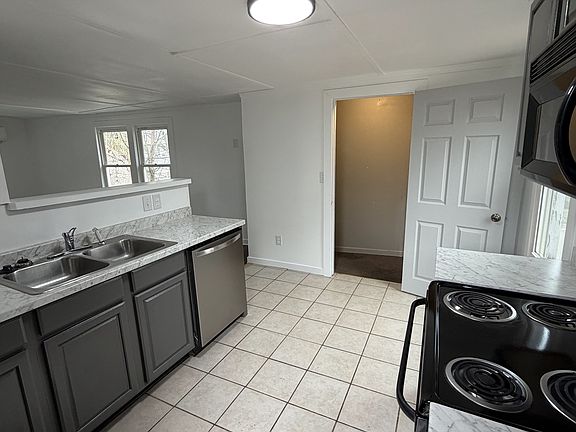 4th image of 103 E Driscoll Dr APT 7