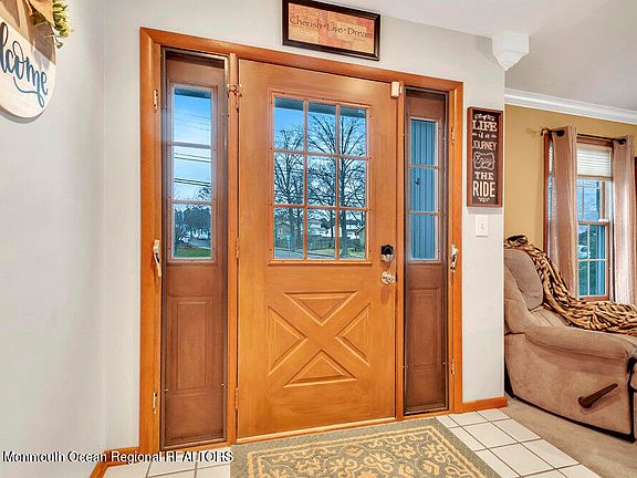 5th image of 1301 Linda Drive