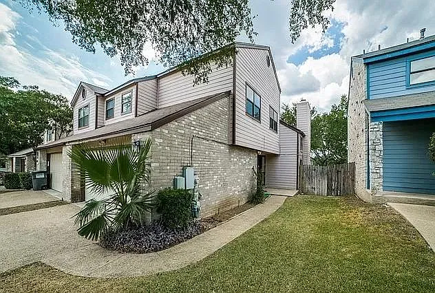 6009 Glen Heather — Photo 1