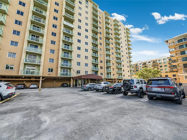 3500 Coral Way #1207 — Photo 16