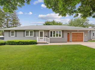 111 Terrace Dr, Independence, IA 50644
