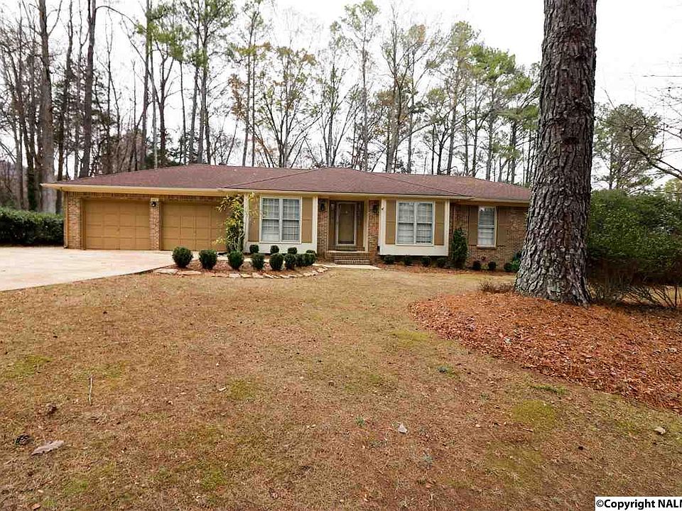 1st image of 107 Catherine Dr SE