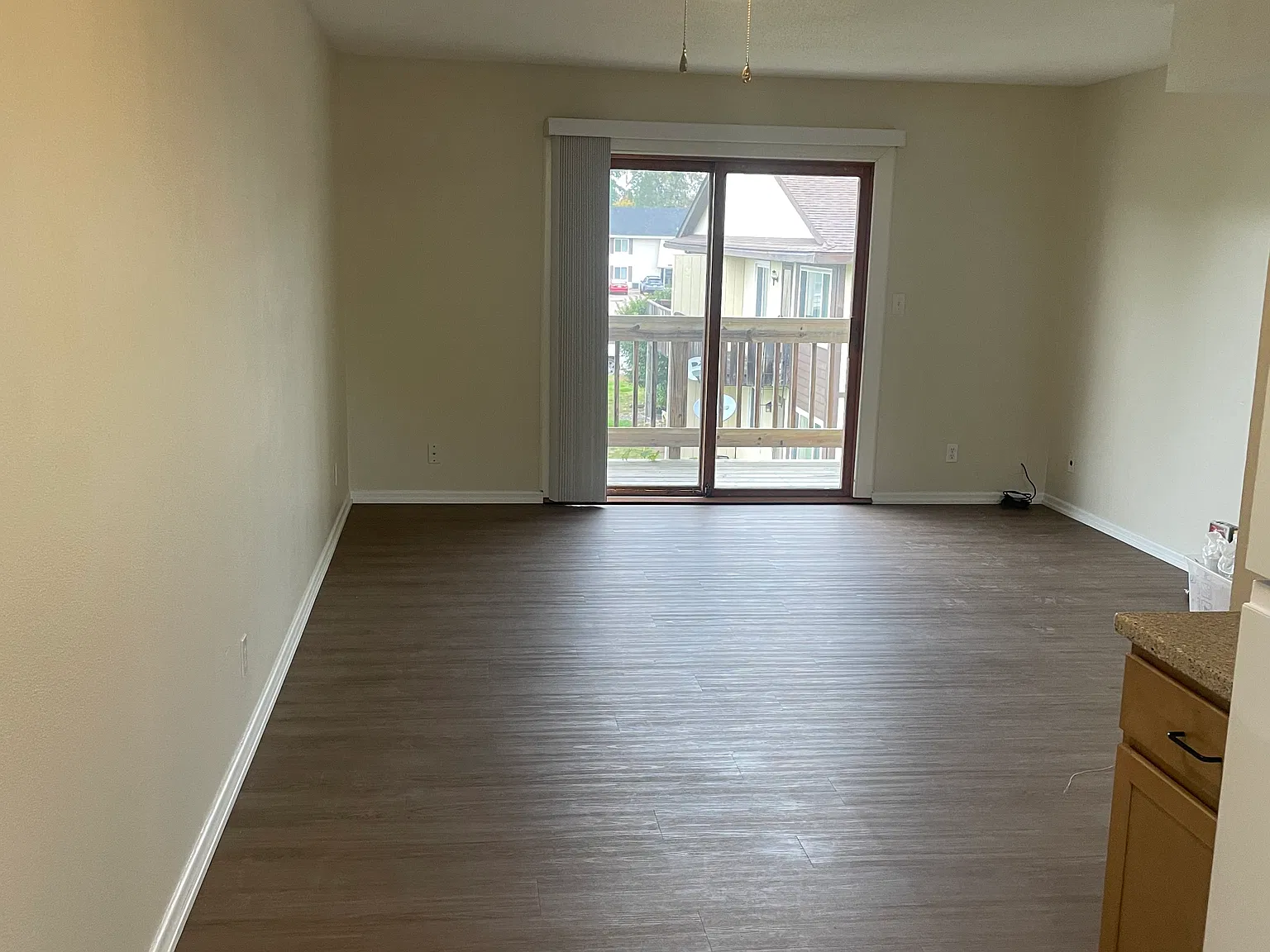 2 bed, 888 sqft, $1,025 — Photo 2