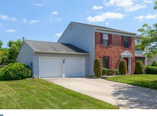 4 Greenleigh Cir, Sewell, NJ 08080
