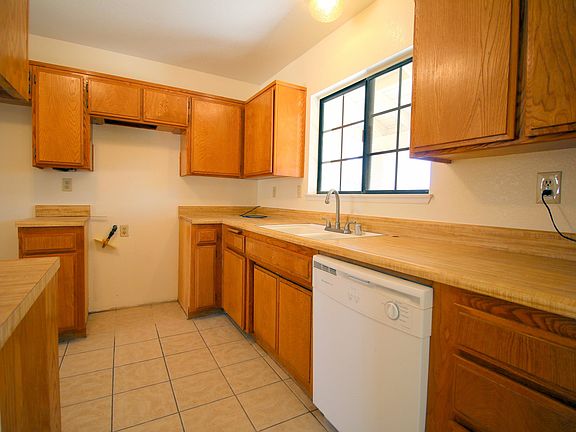 3rd image of 14136 Whispering Sands Dr