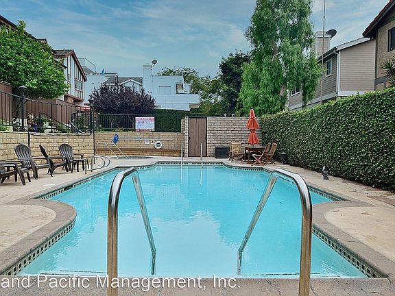 3rd image of 620 Beryl St Unit 7