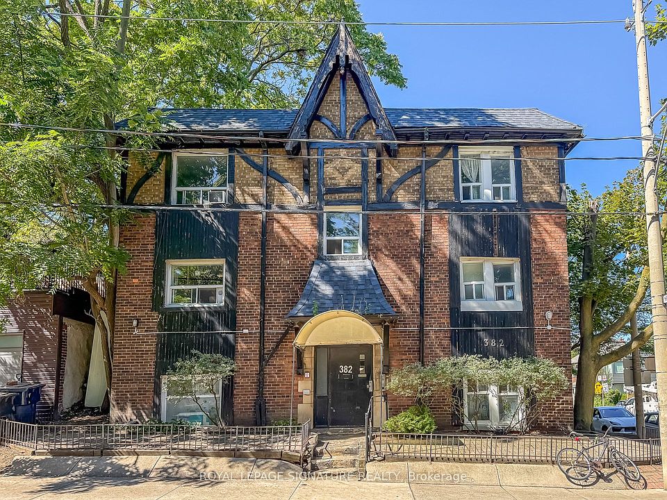 1st image of 382 Dovercourt Rd #18